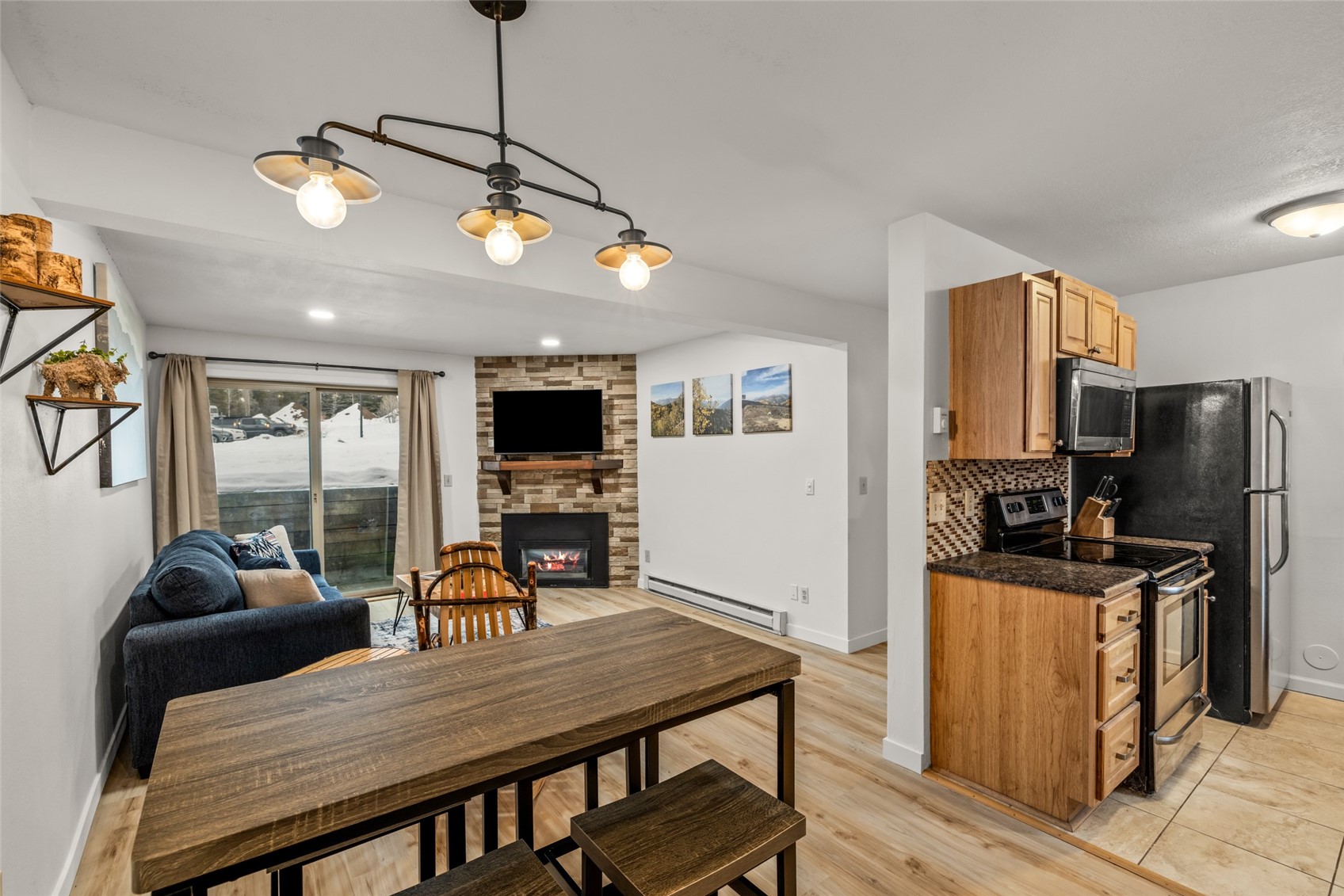 1565 Shadow Run Frontage B103