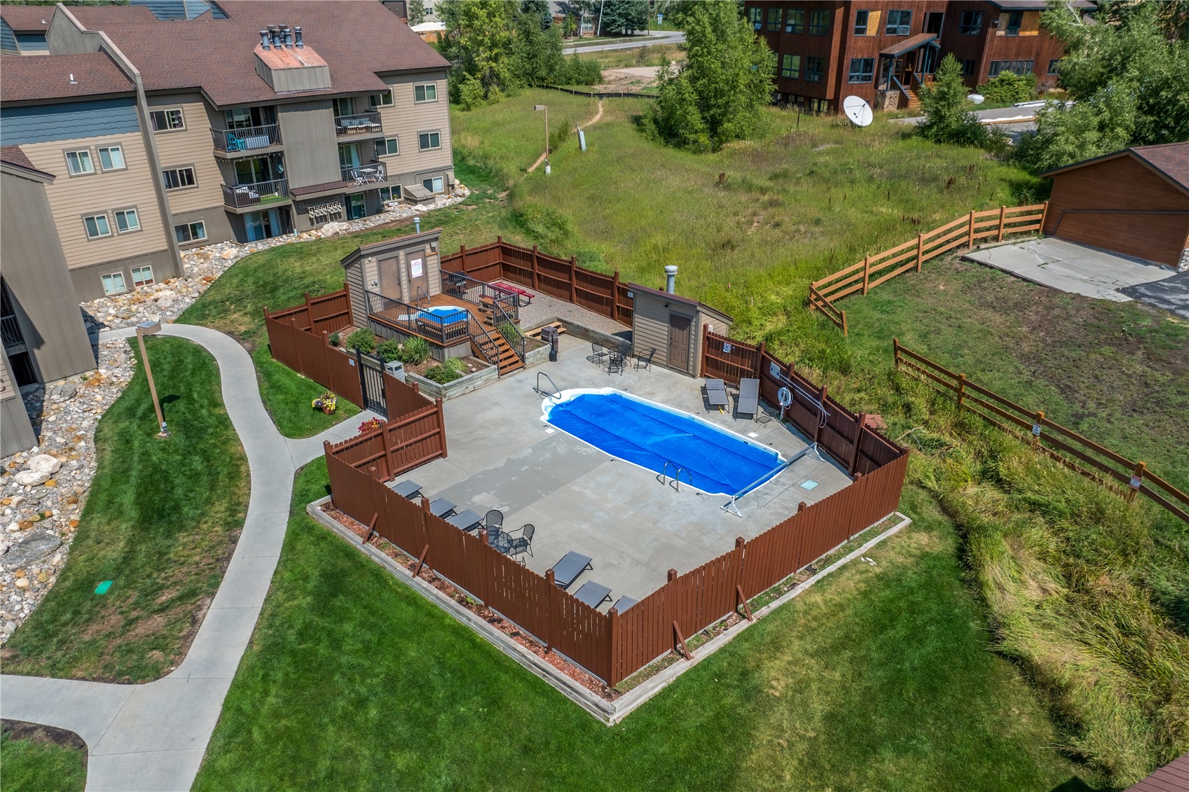 1565 Shadow Run Frontage B103