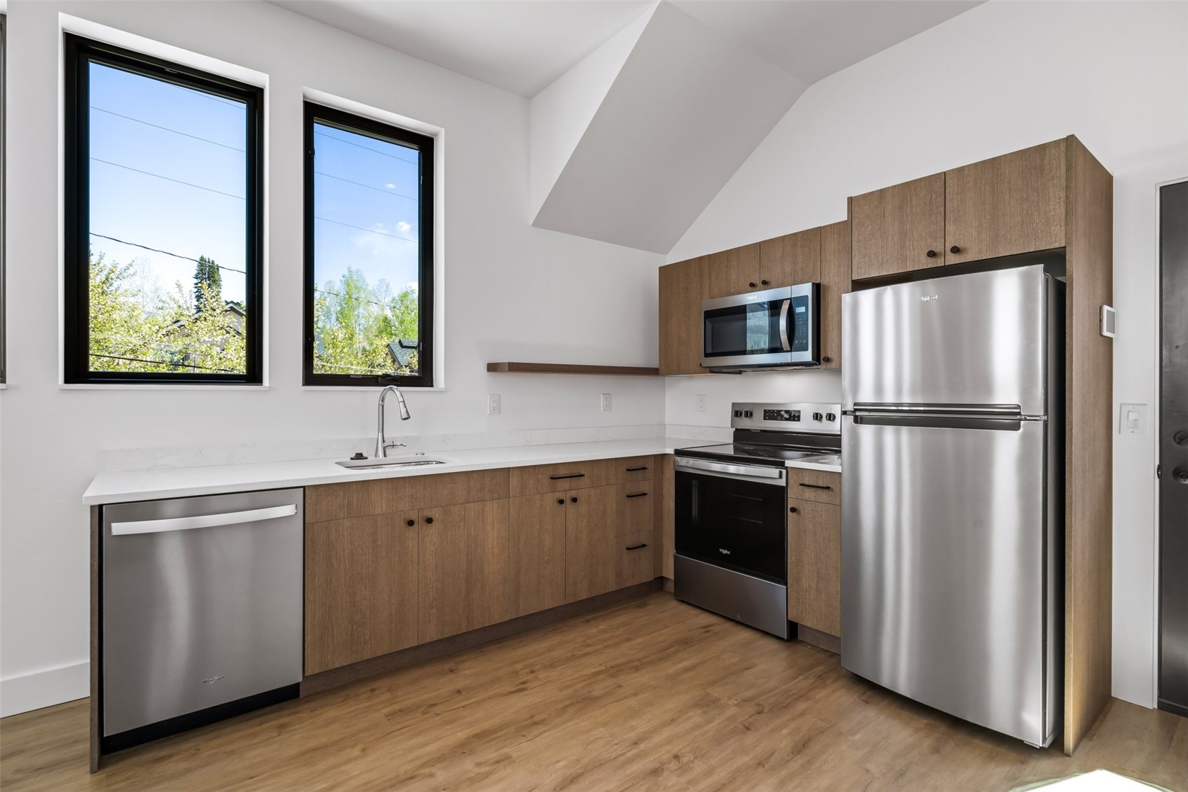 512 8th STREET