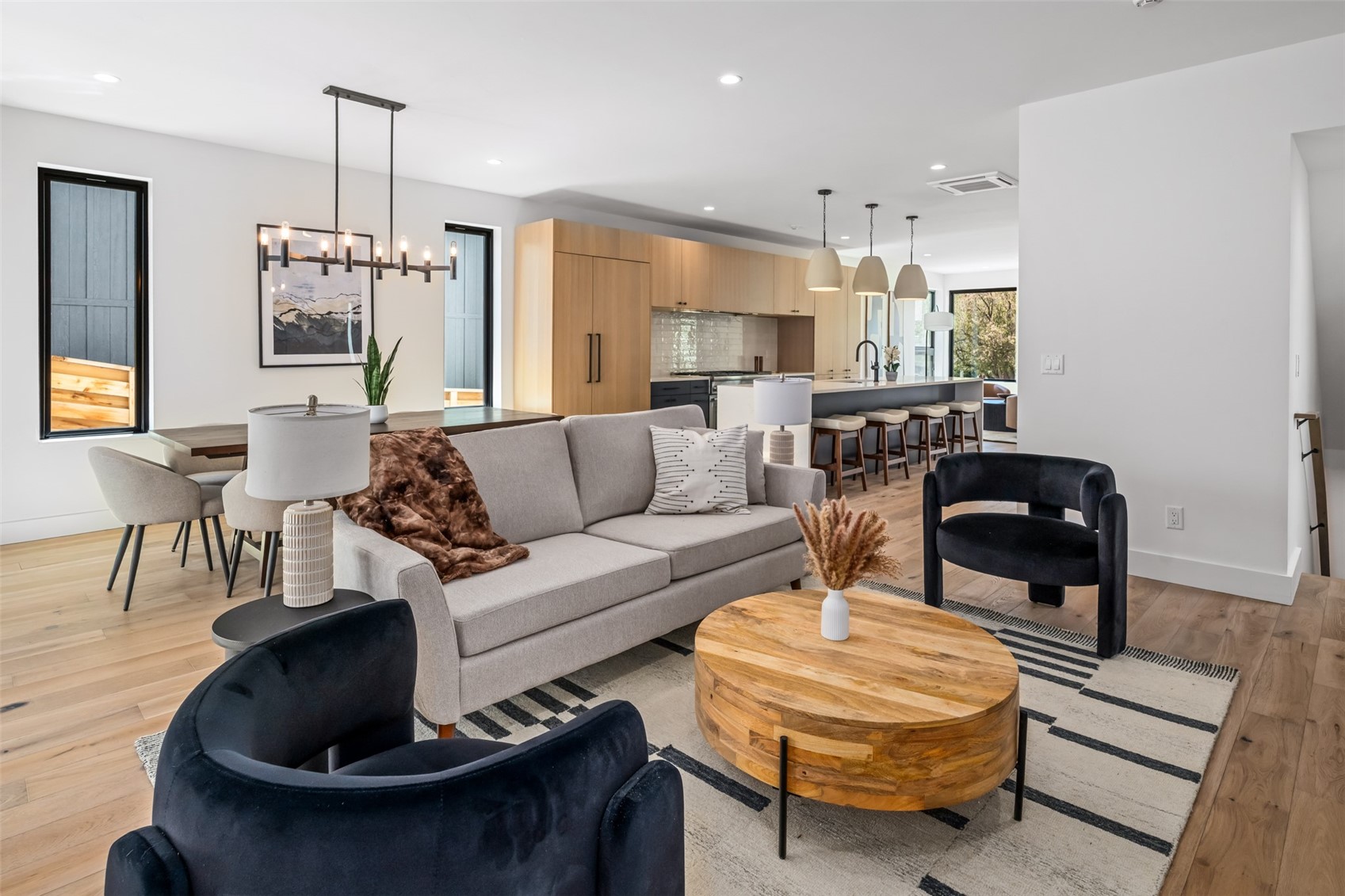 512 8th STREET