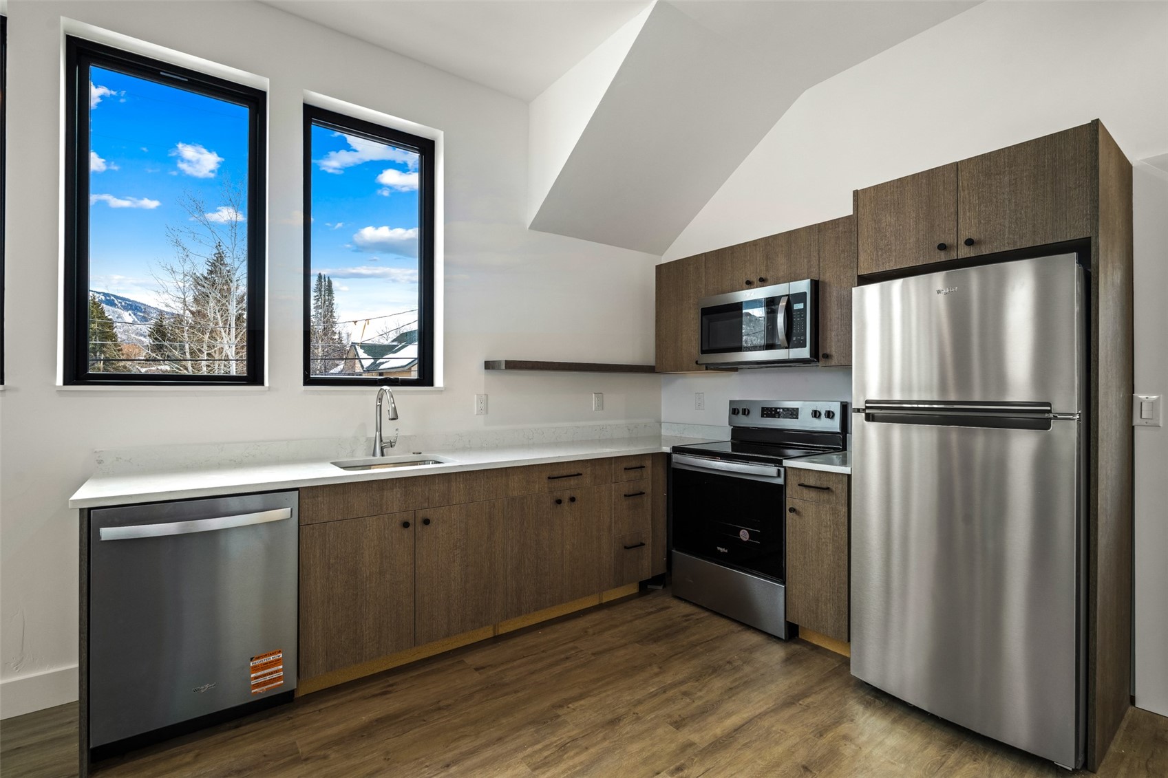 512 8th STREET