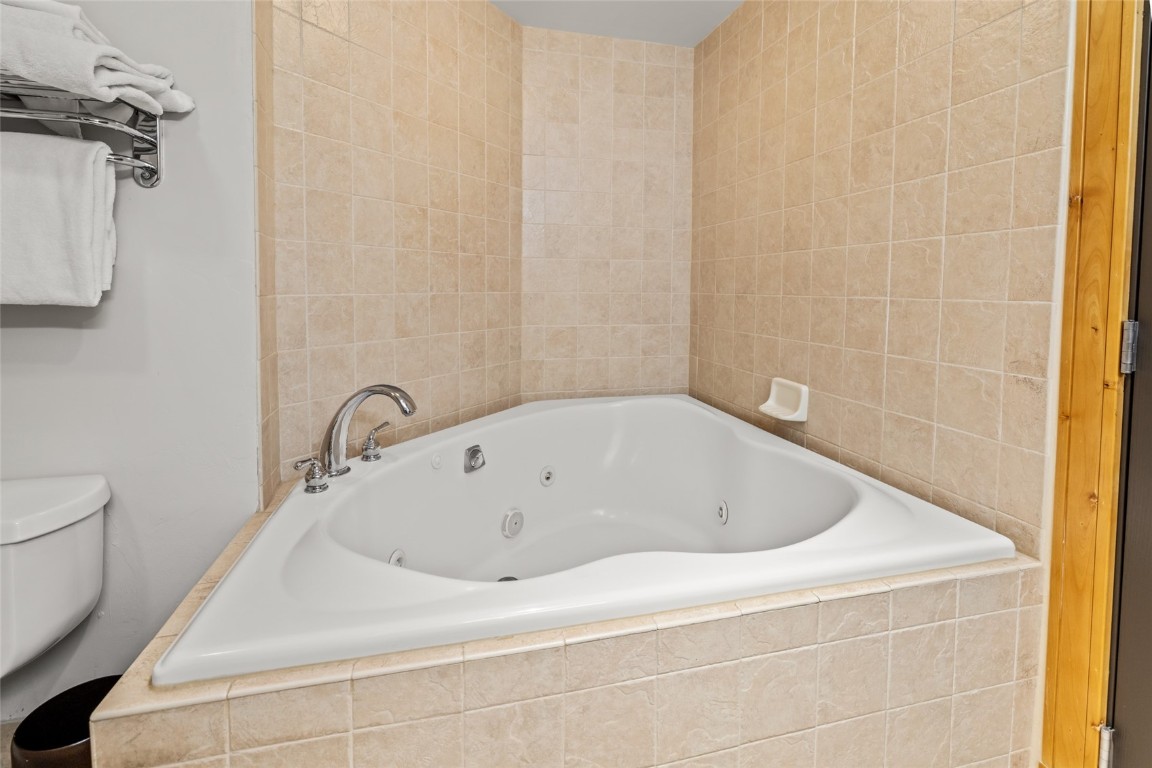 2300 Mount Werner CIRCLE 615