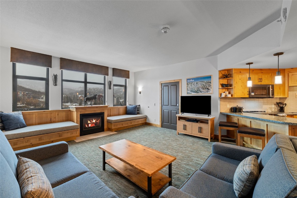 2300 Mount Werner CIRCLE 615