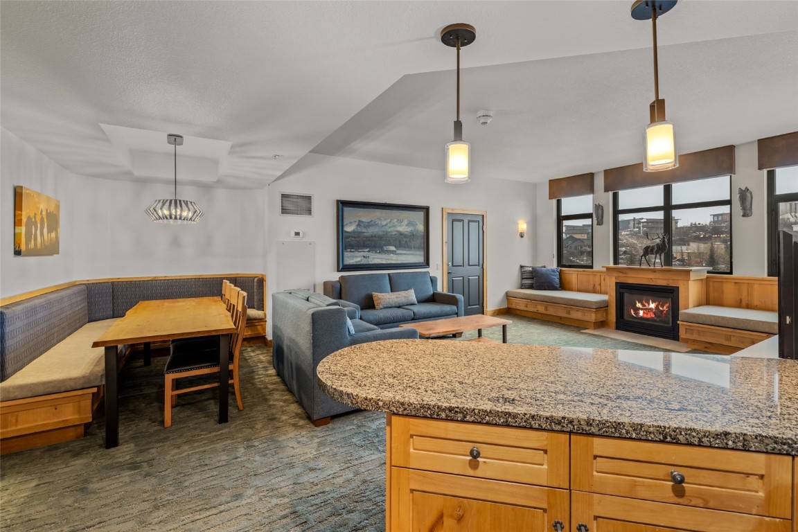 2300 Mount Werner CIRCLE 615