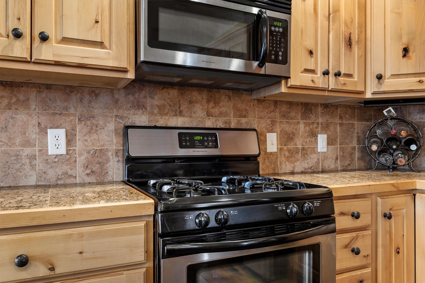 350 Parkview DRIVE 28