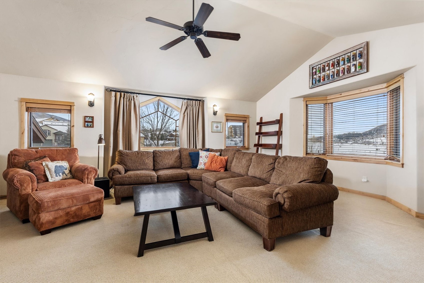 350 Parkview DRIVE 28