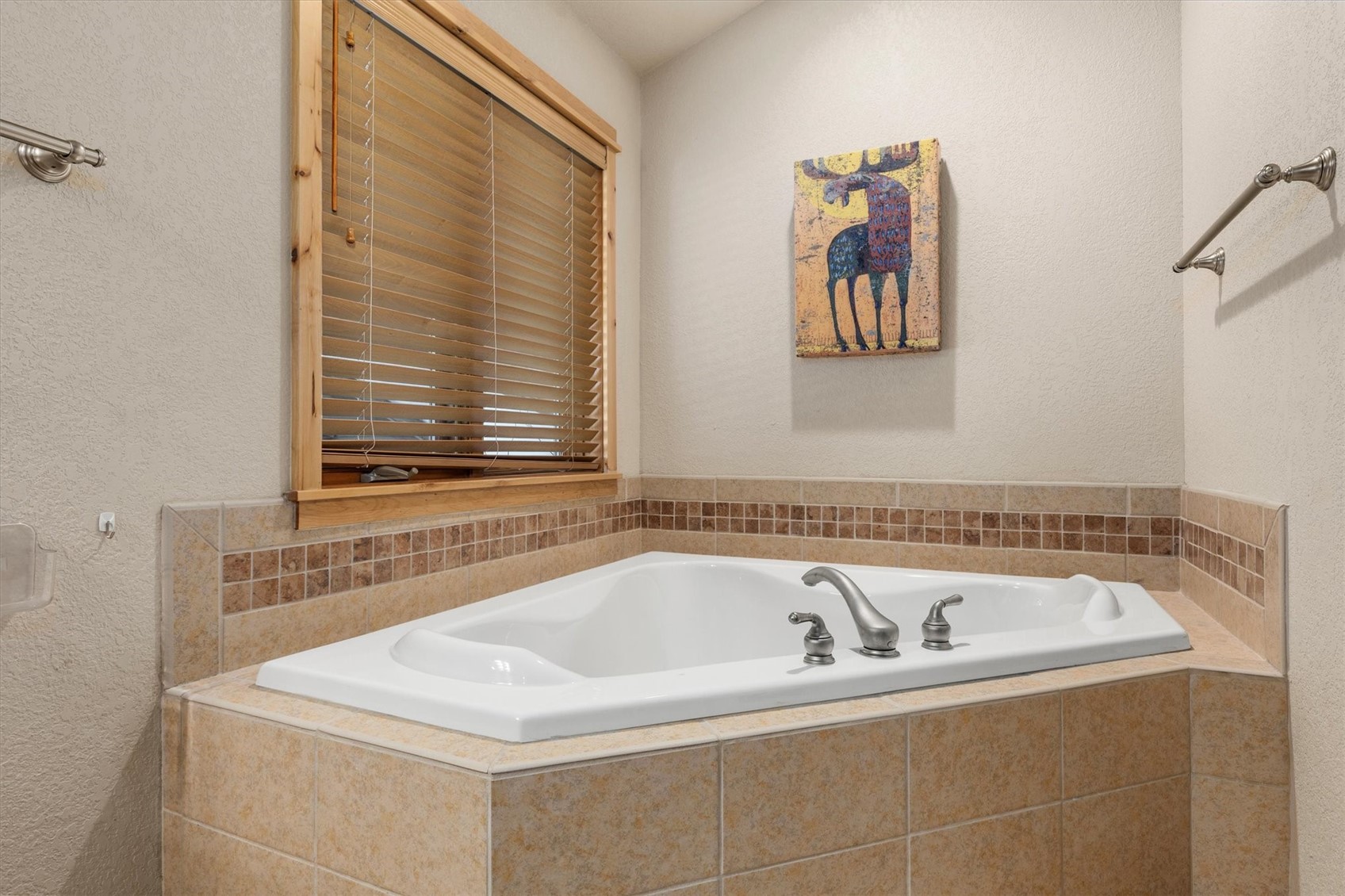 350 Parkview DRIVE 28