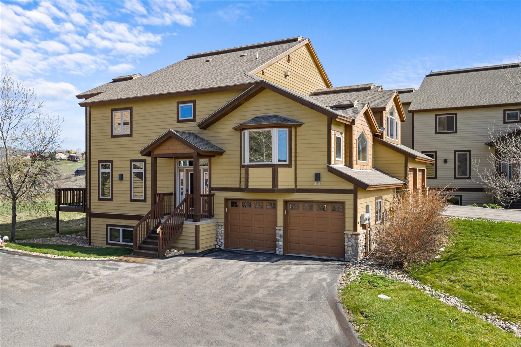 350 Parkview DRIVE 28
