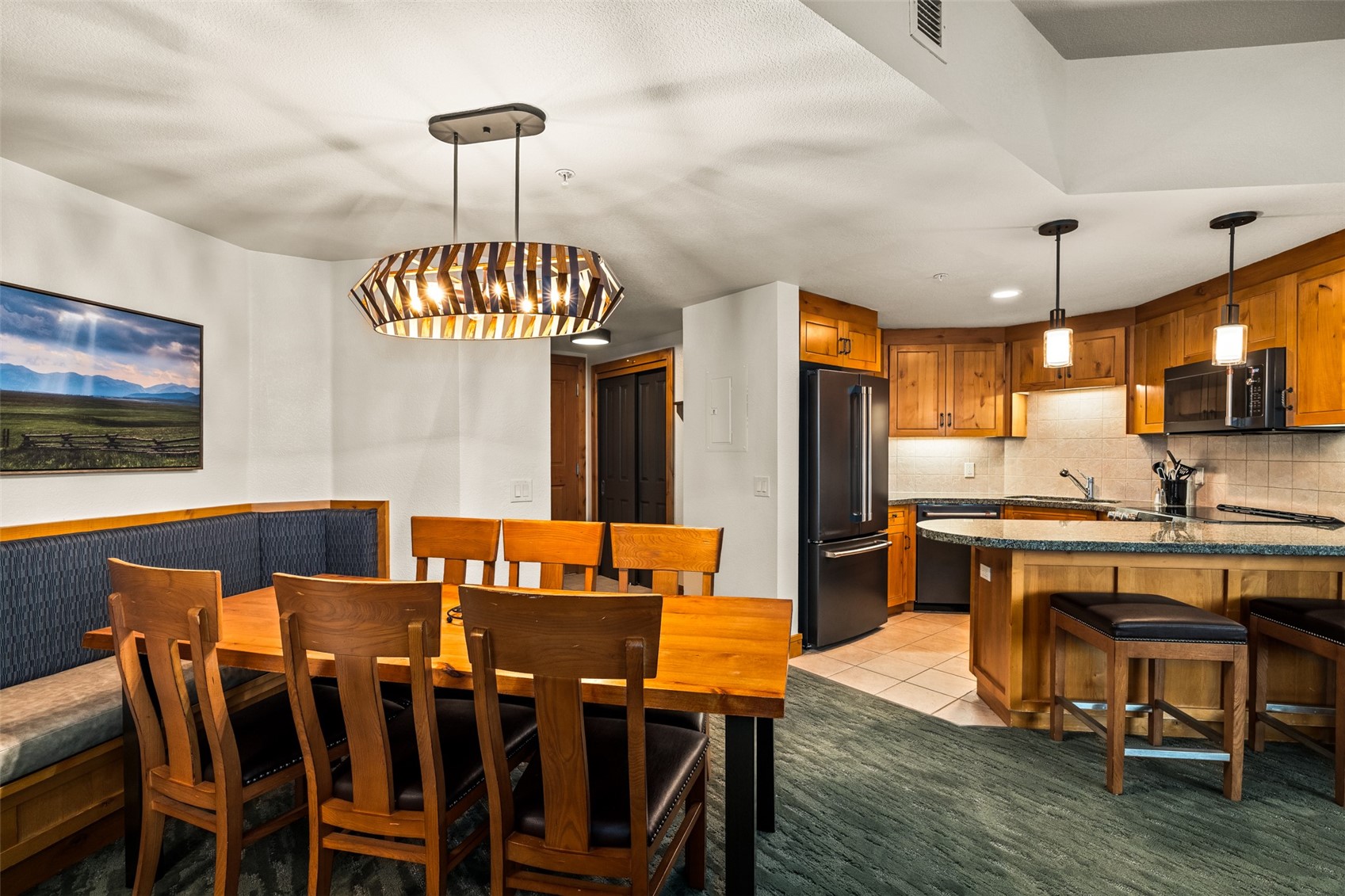 2300 Mount Werner CIRCLE 617/618