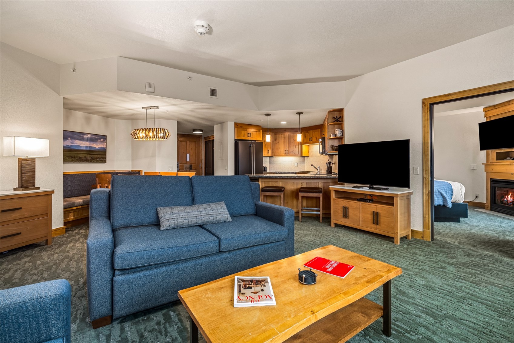 2300 Mount Werner CIRCLE 617/618