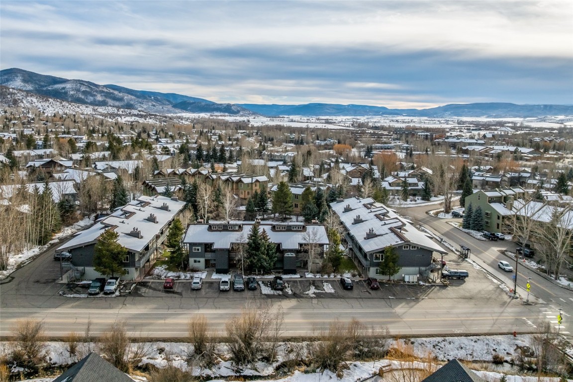 1375 Walton Creek ROAD 7