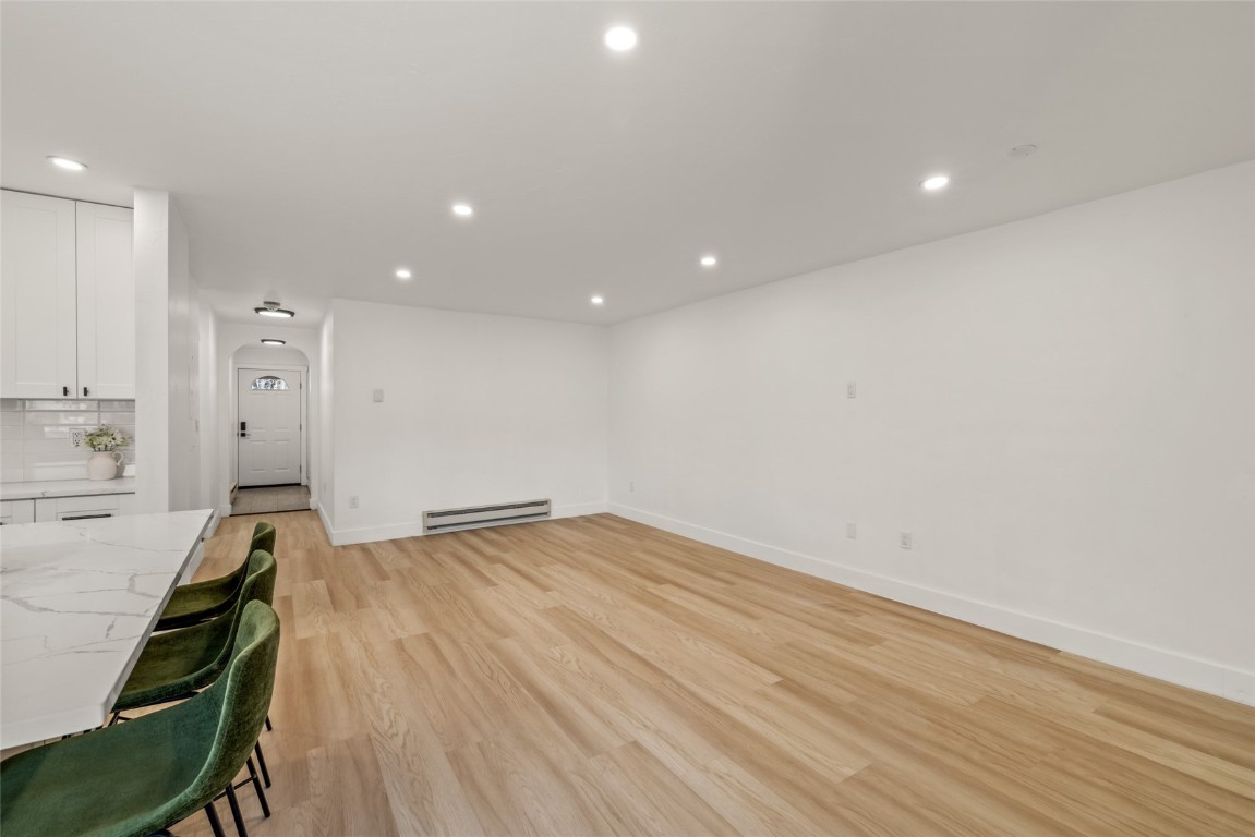 1375 Walton Creek ROAD 7