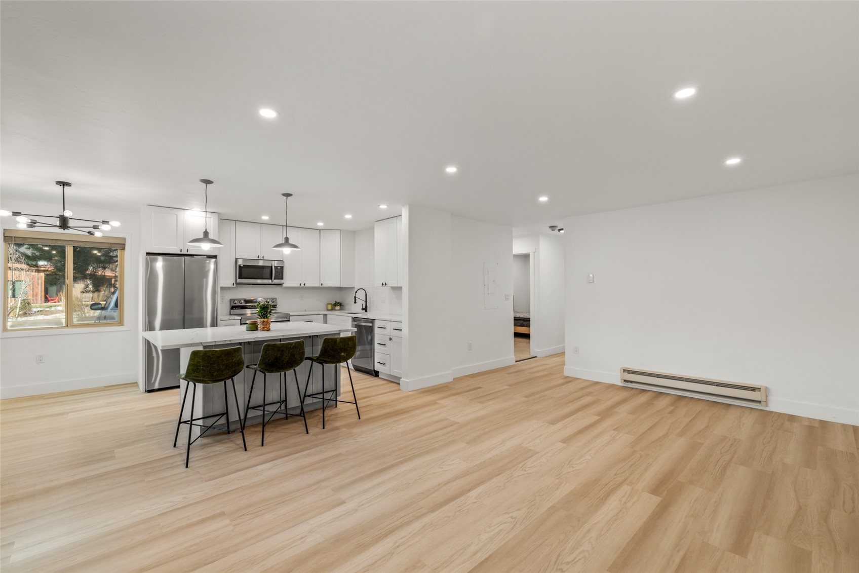 1375 Walton Creek ROAD 7