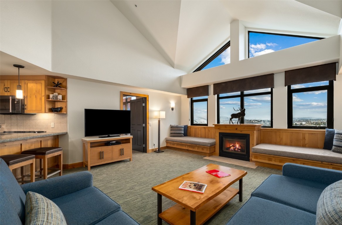 2300 Mount Werner CIRCLE 503/504