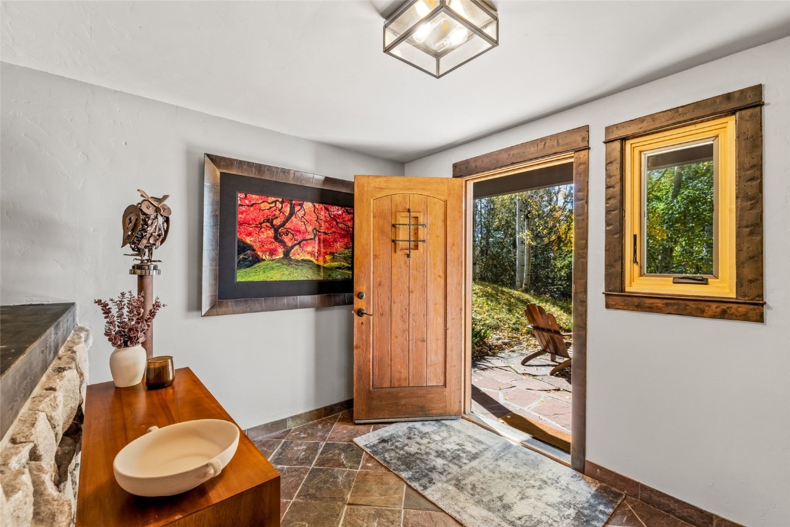 795 Spring Creek CIRCLE