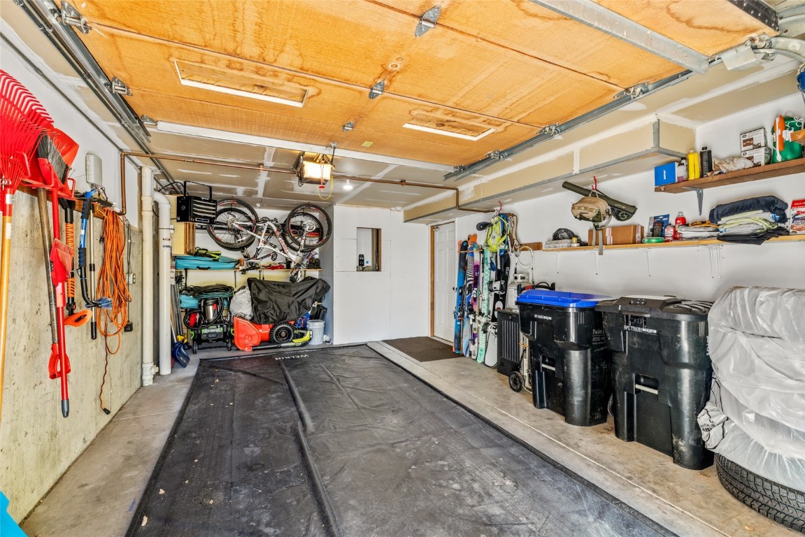 795 Spring Creek CIRCLE