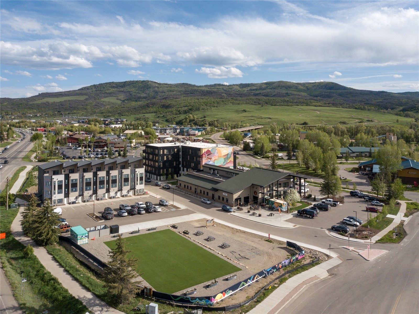 1883 Luna Lane 3