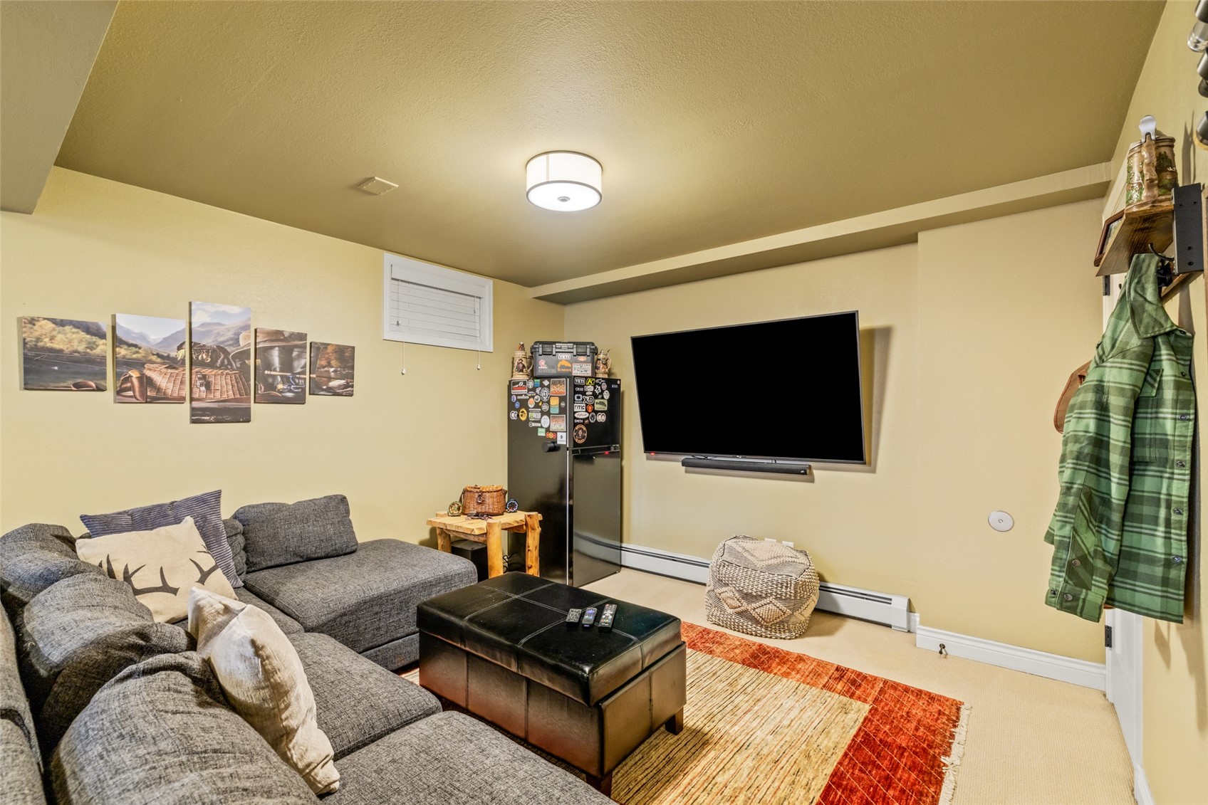 1805 Hunters DRIVE