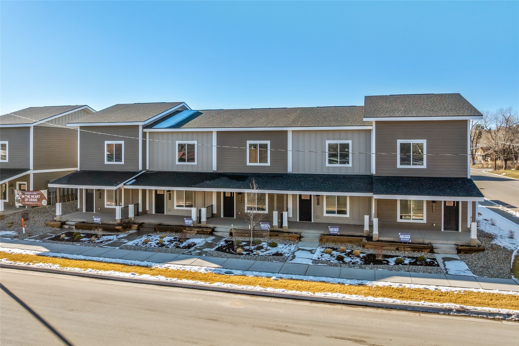 767 Russell STREET -