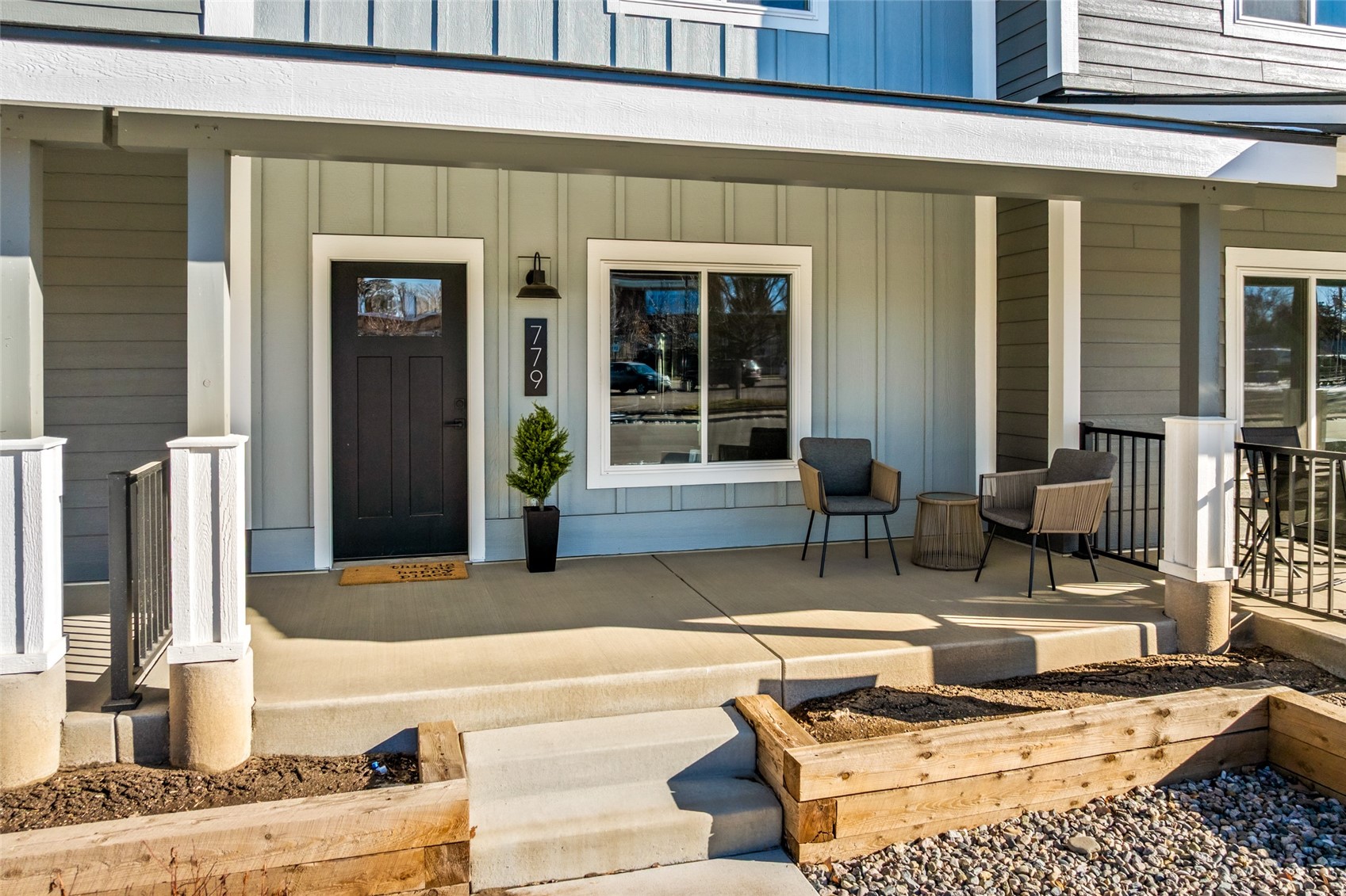 763 Russell STREET -