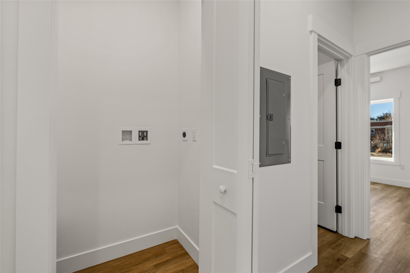 763 Russell STREET -