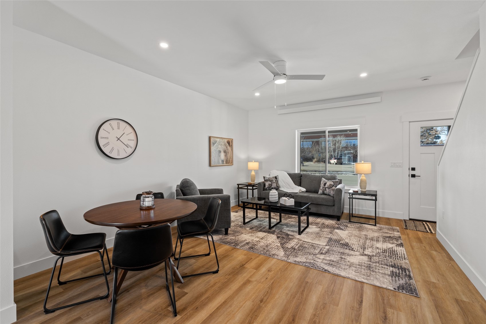 763 Russell STREET -