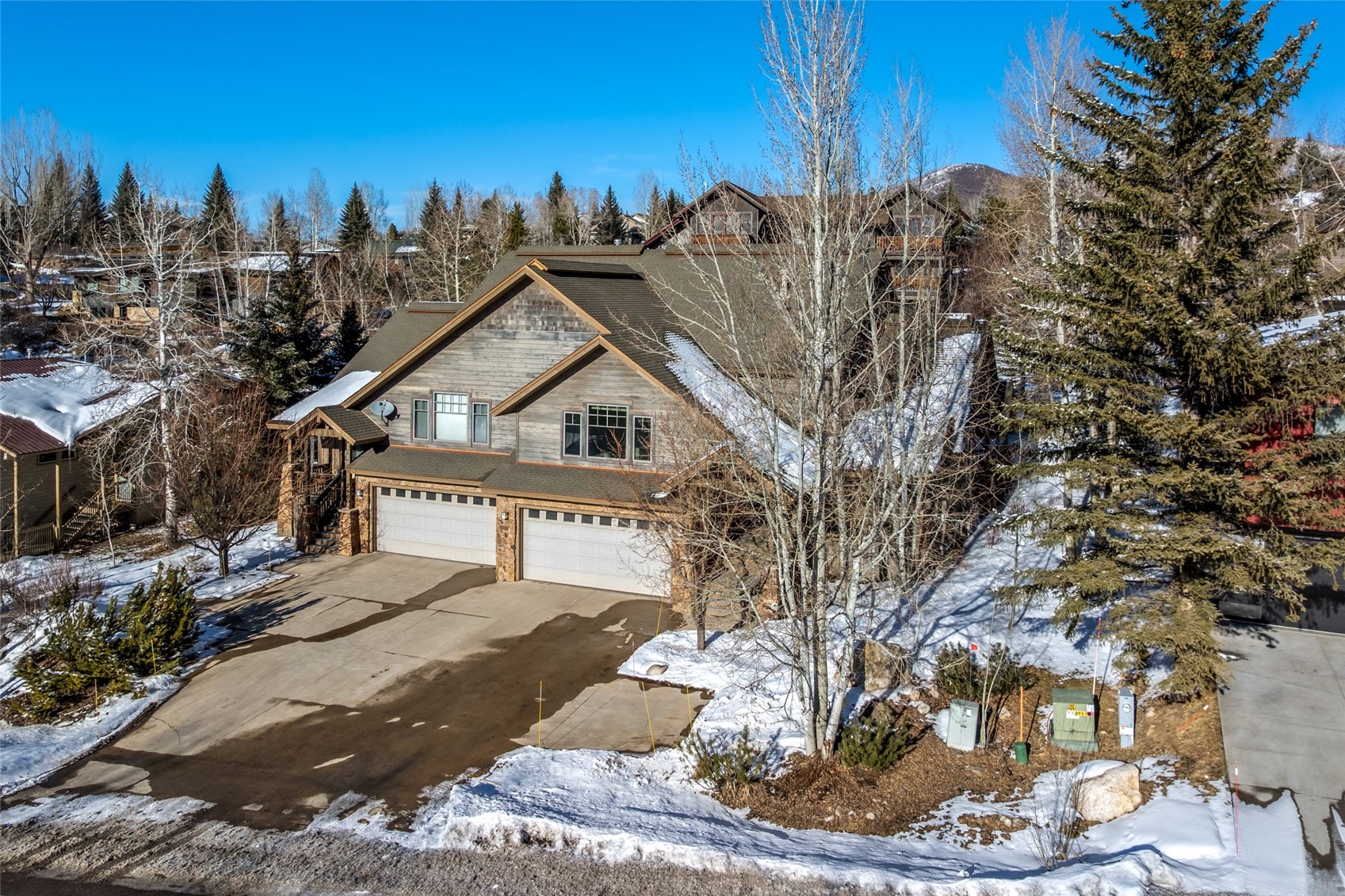 1462 Clubhouse DRIVE