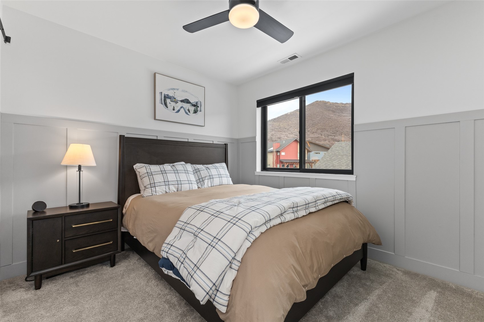 1870 Sunlight DRIVE