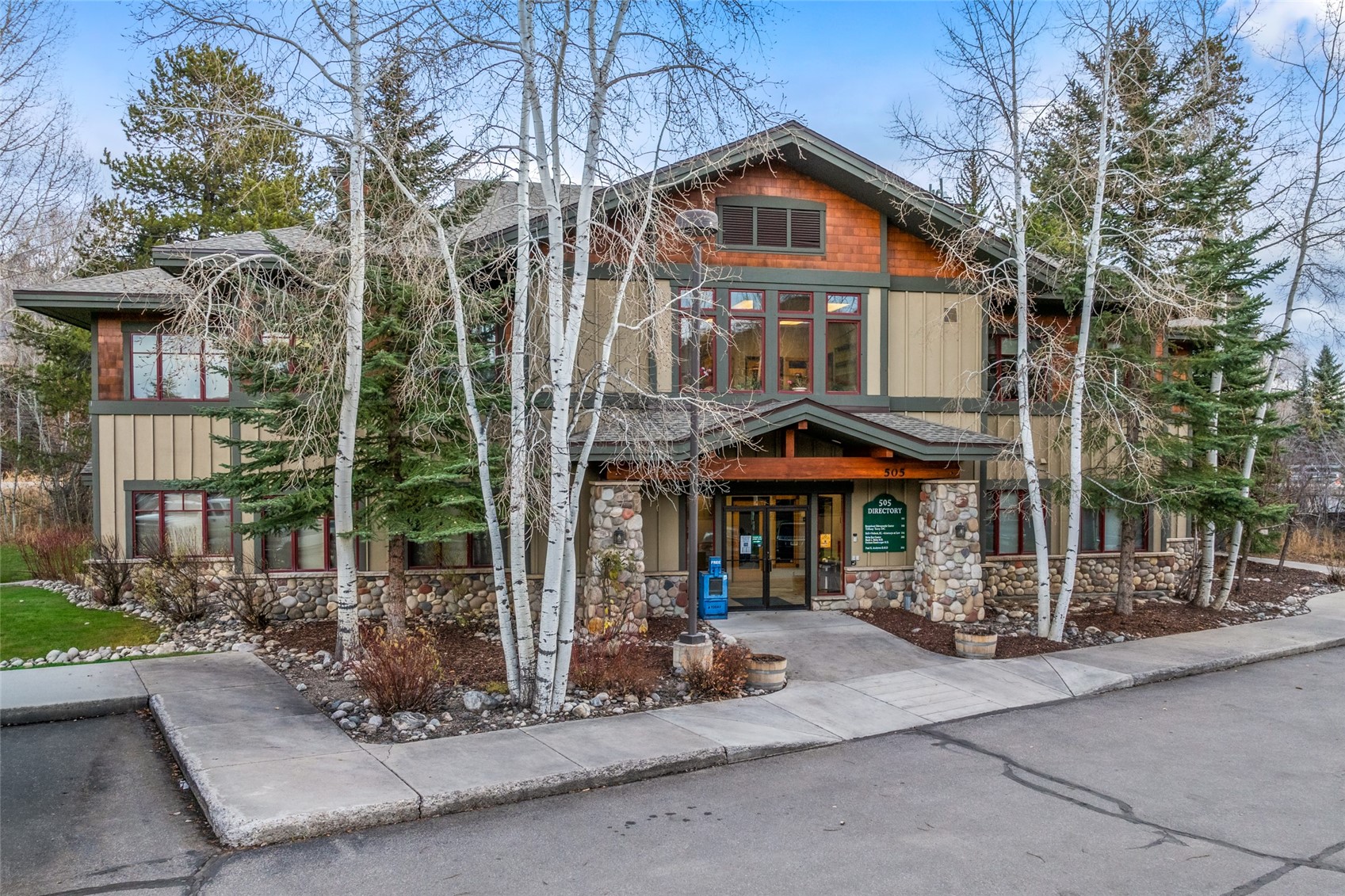 505 Anglers DRIVE 102