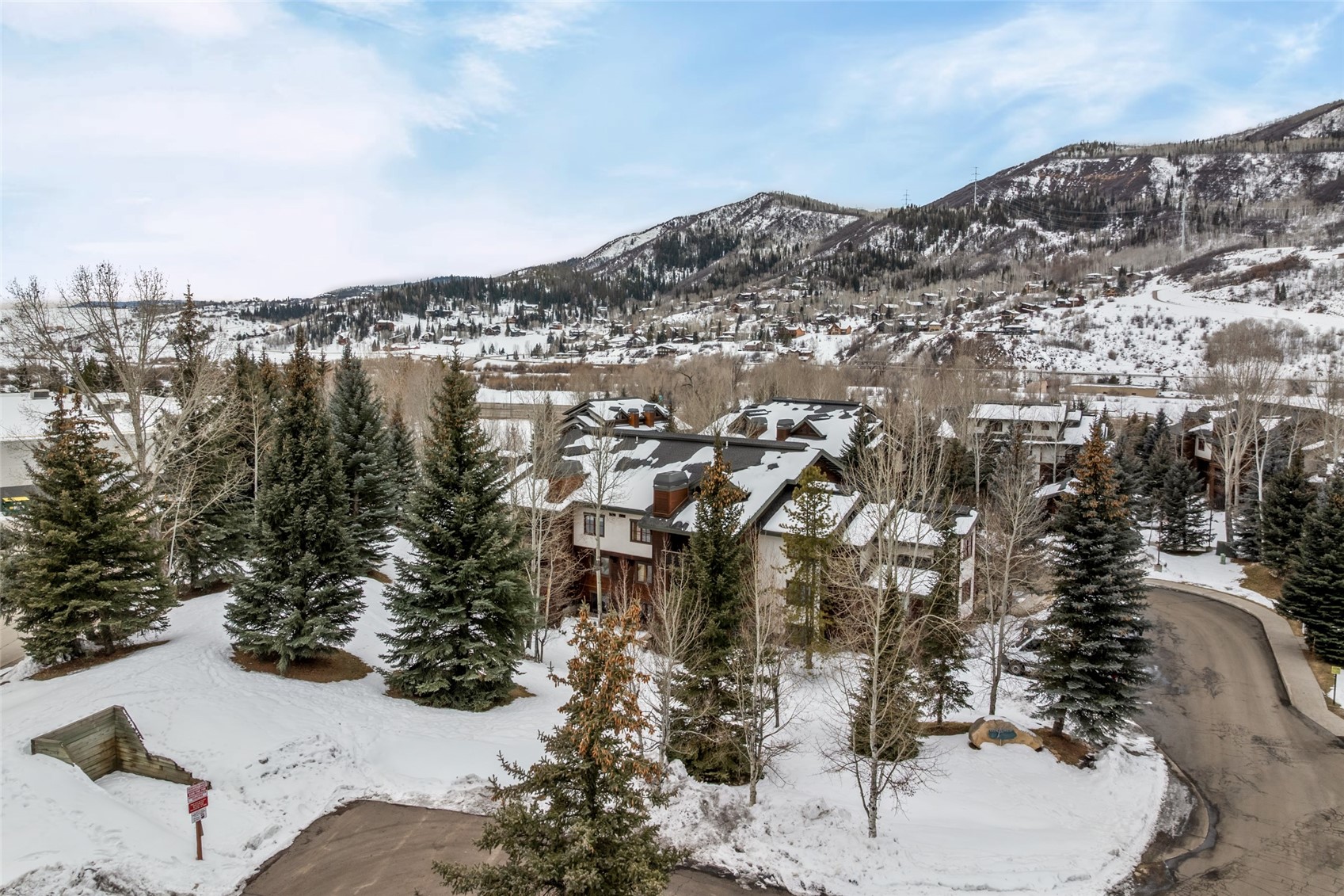 435 Ore House Plaza 1051