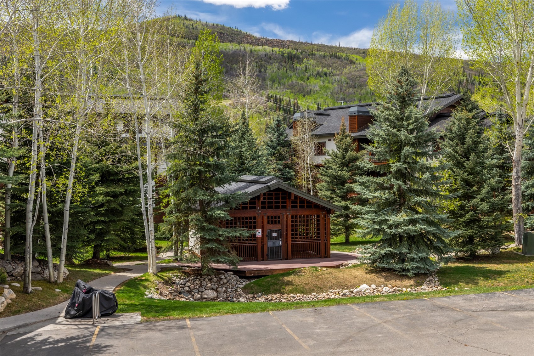 435 Ore House Plaza 1051