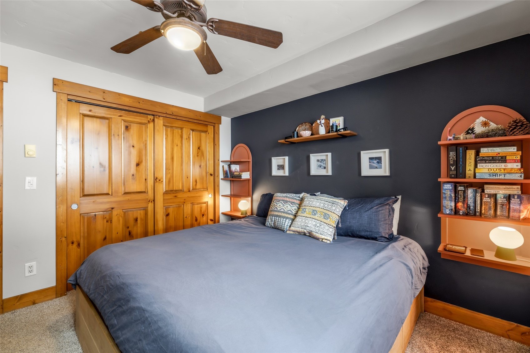 435 Ore House Plaza 1051