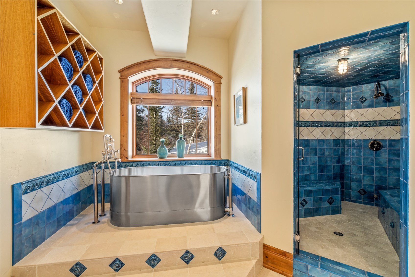 33800 Catamount DRIVE