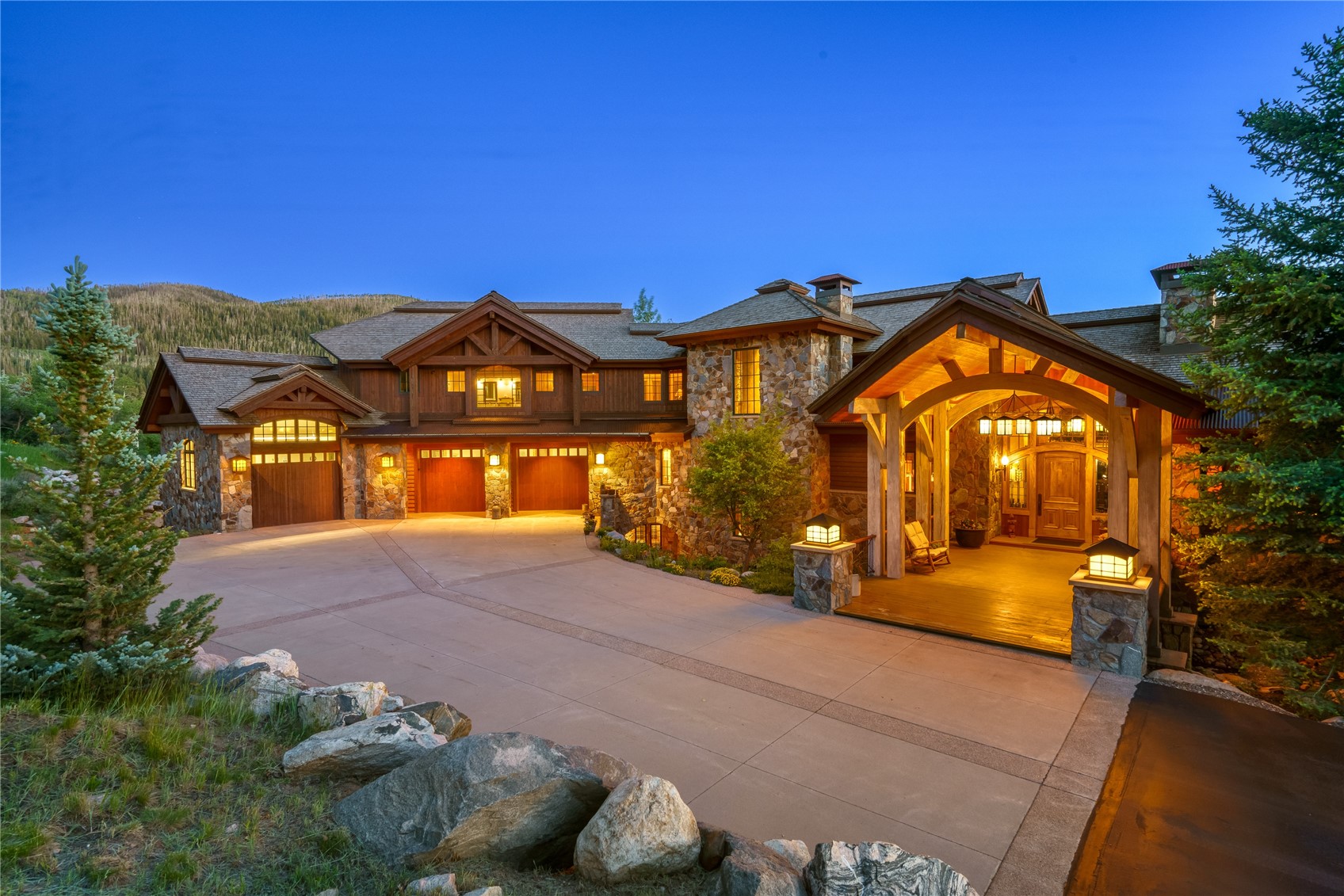 33800 Catamount DRIVE