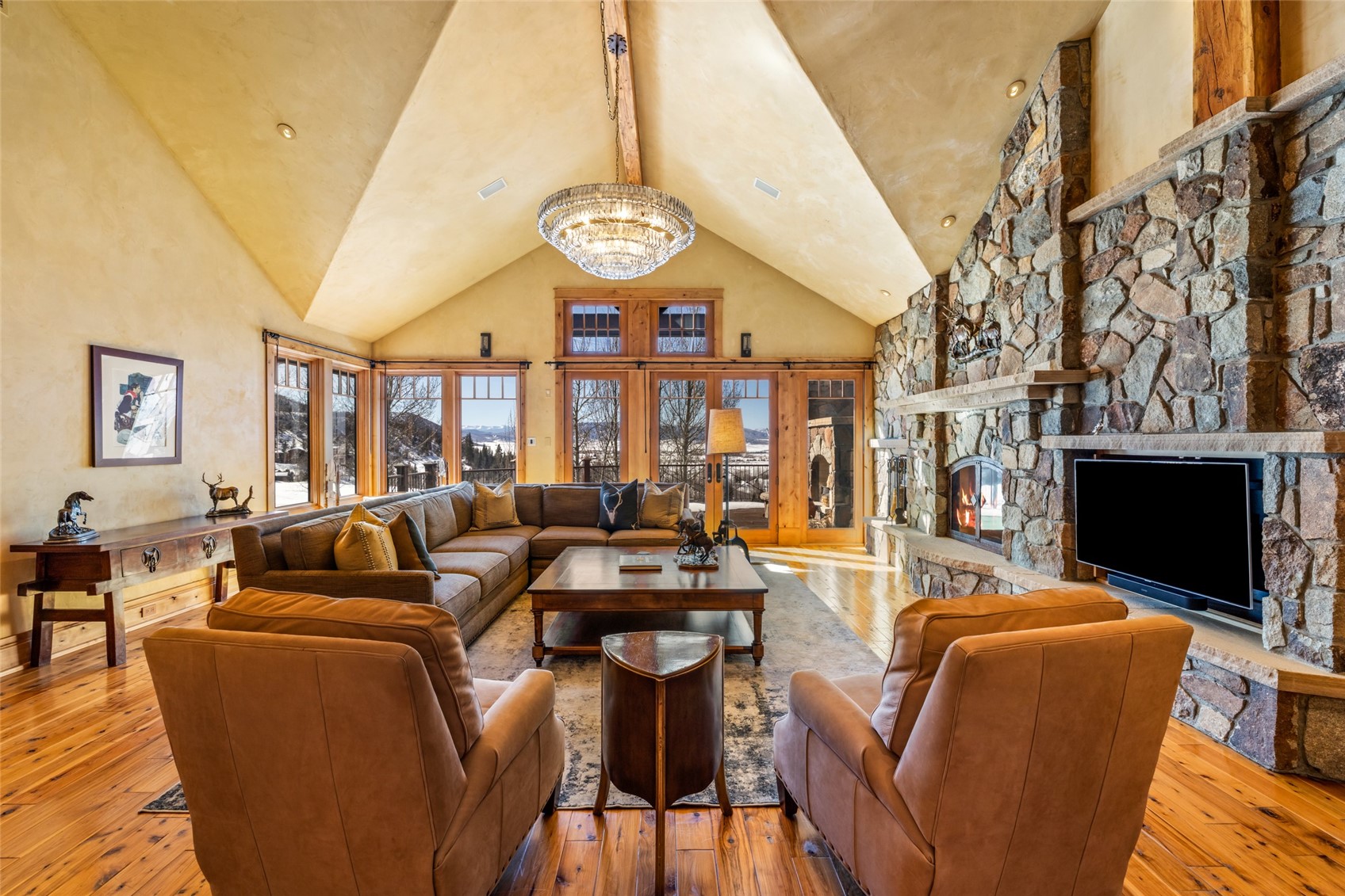 33800 Catamount DRIVE