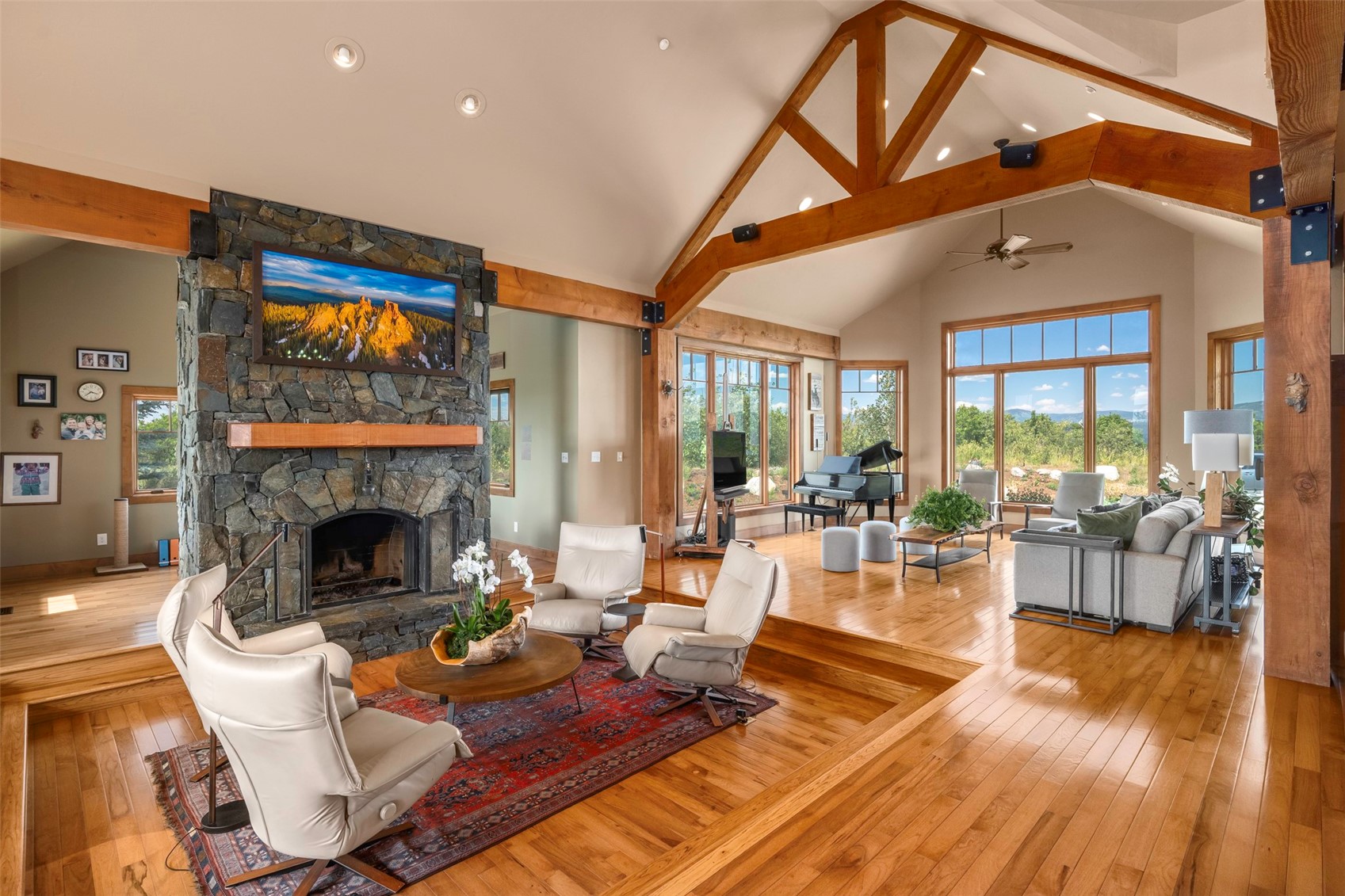 33250 Ravenswood LANE