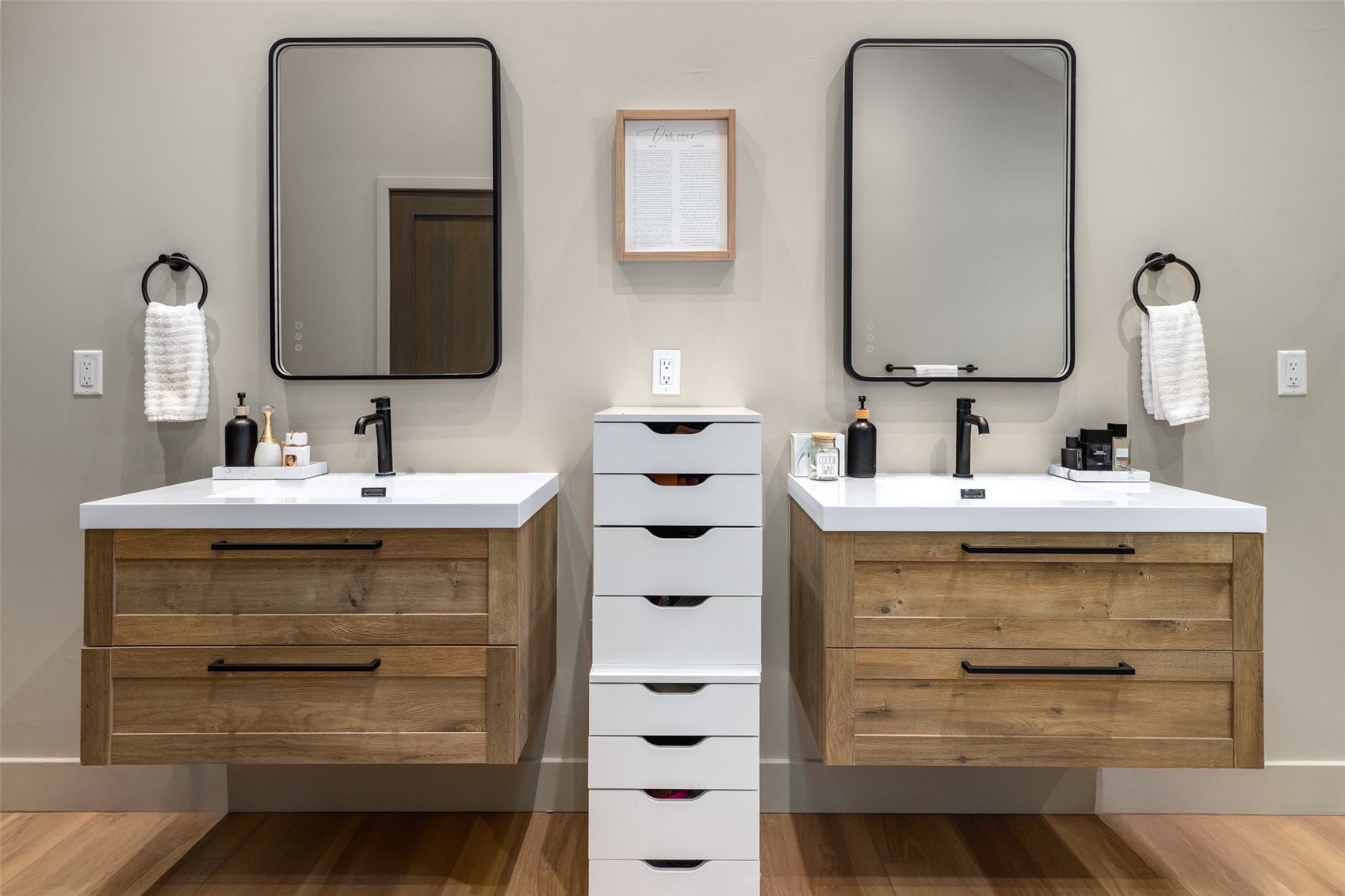 23395 Stageline AVENUE