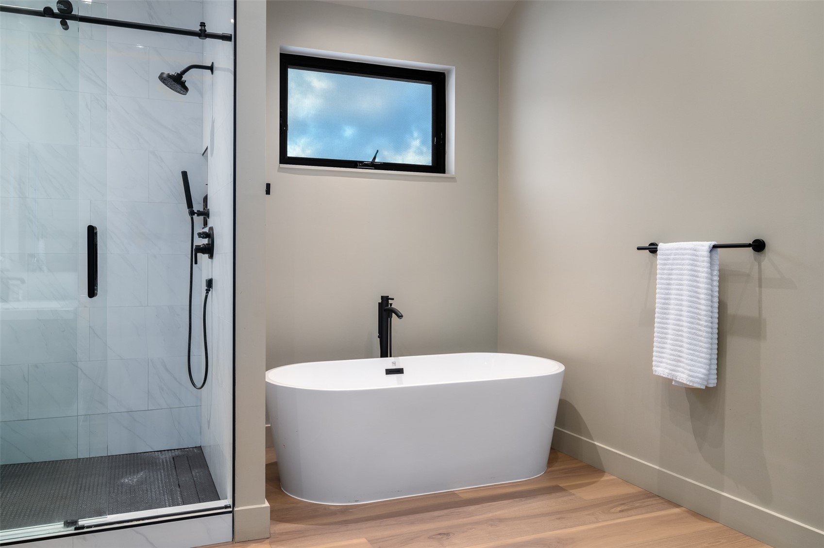 23395 Stageline AVENUE