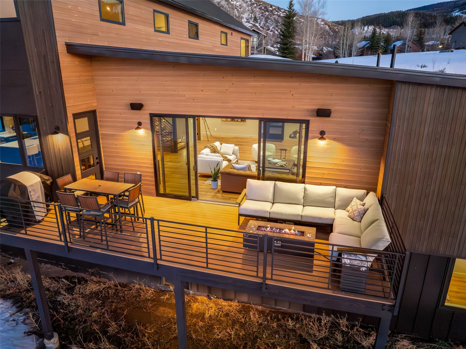 23395 Stageline AVENUE