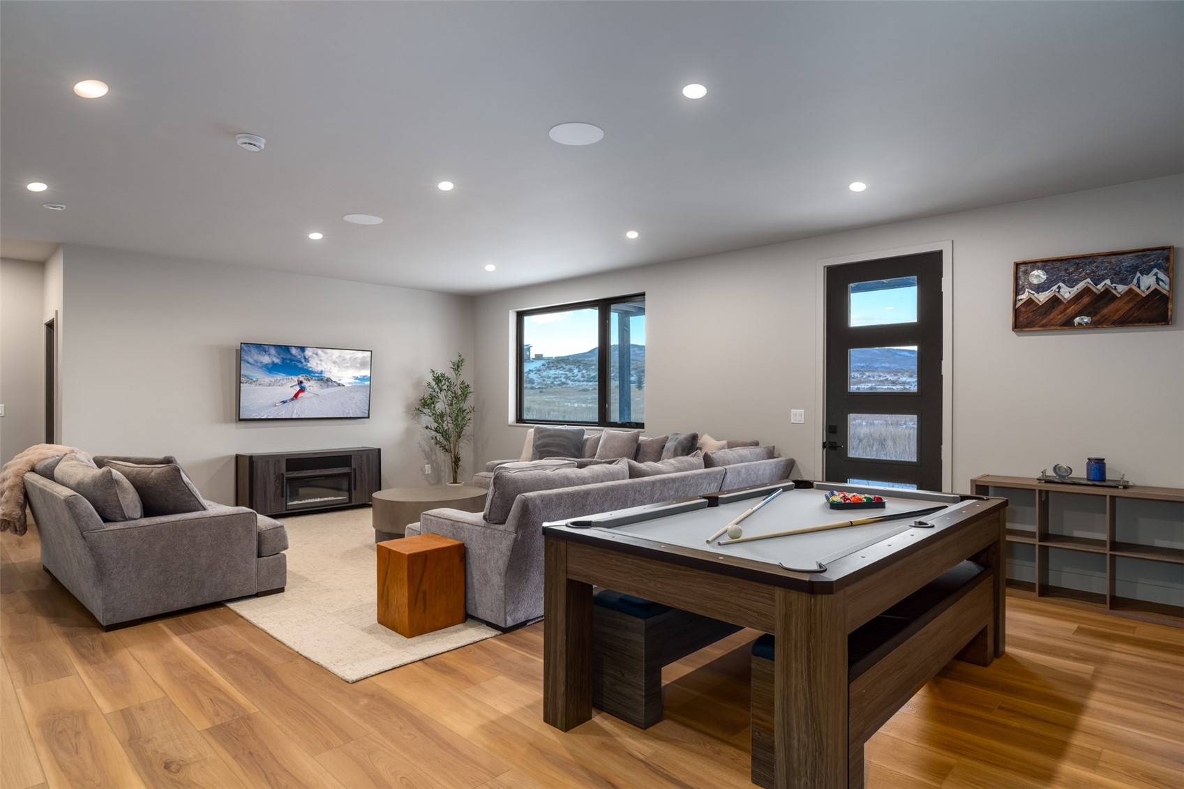 23395 Stageline AVENUE