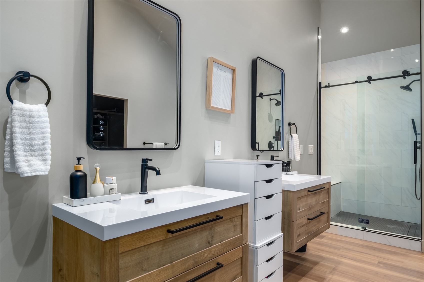 23395 Stageline AVENUE