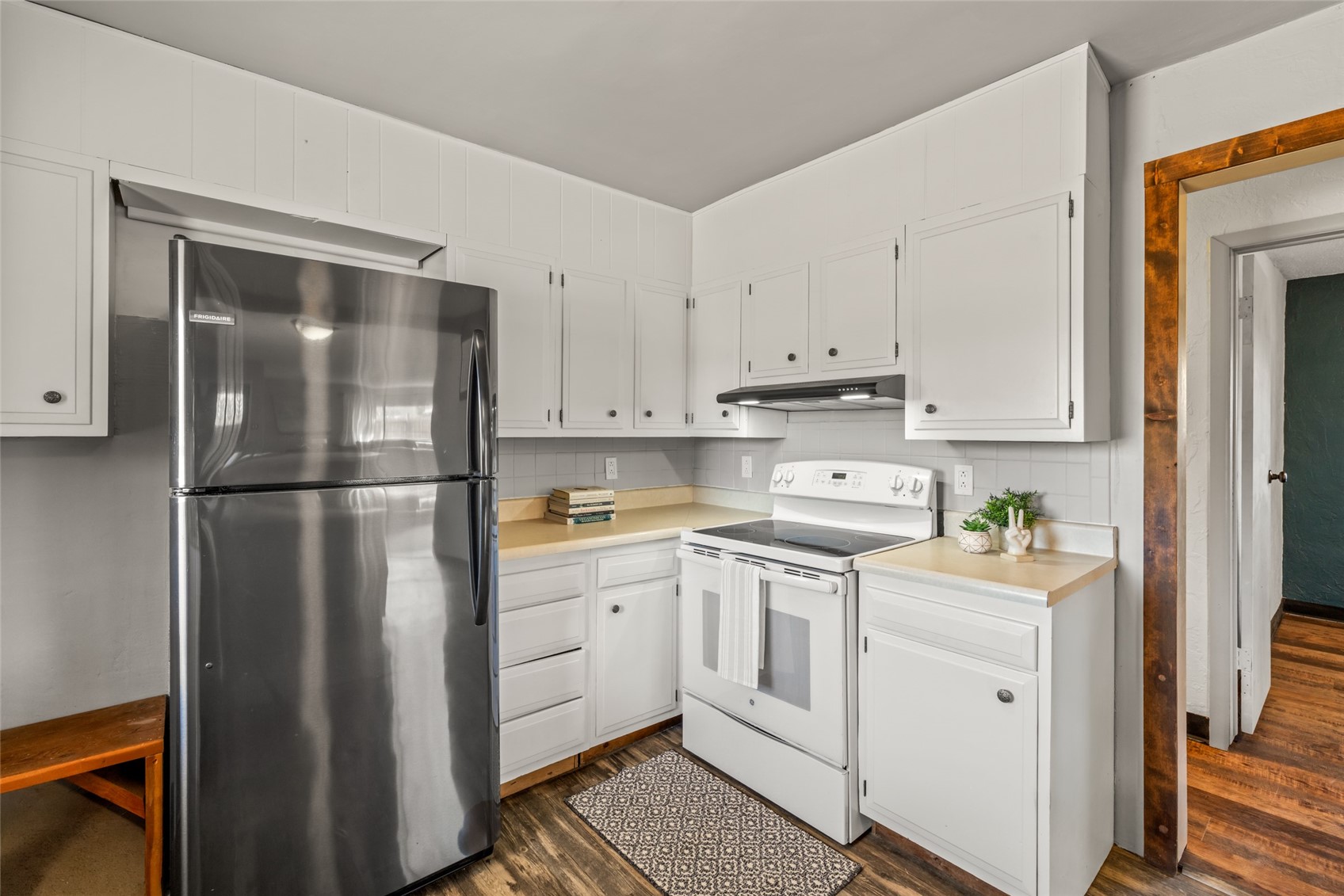 730 W Jefferson AVENUE