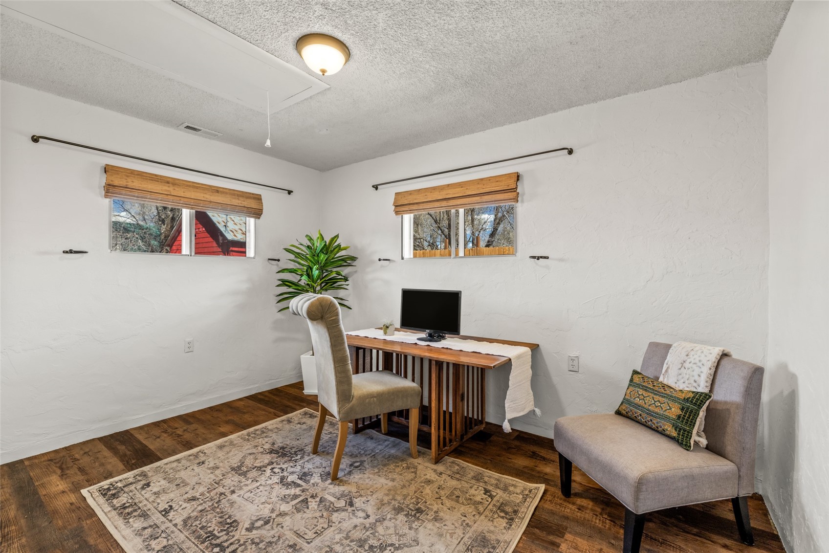 730 W Jefferson AVENUE