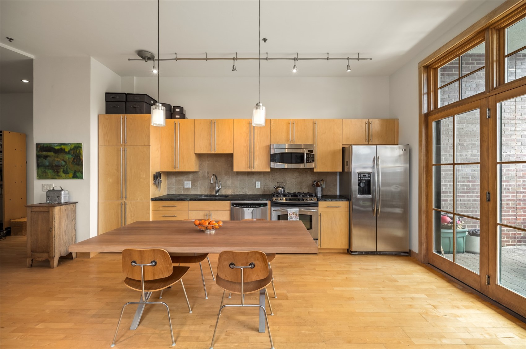 601 Lincoln AVENUE R1A