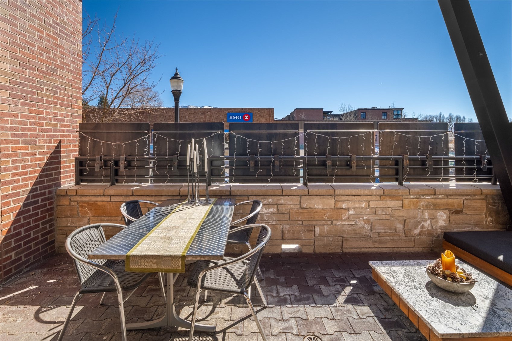 601 Lincoln AVENUE R1A