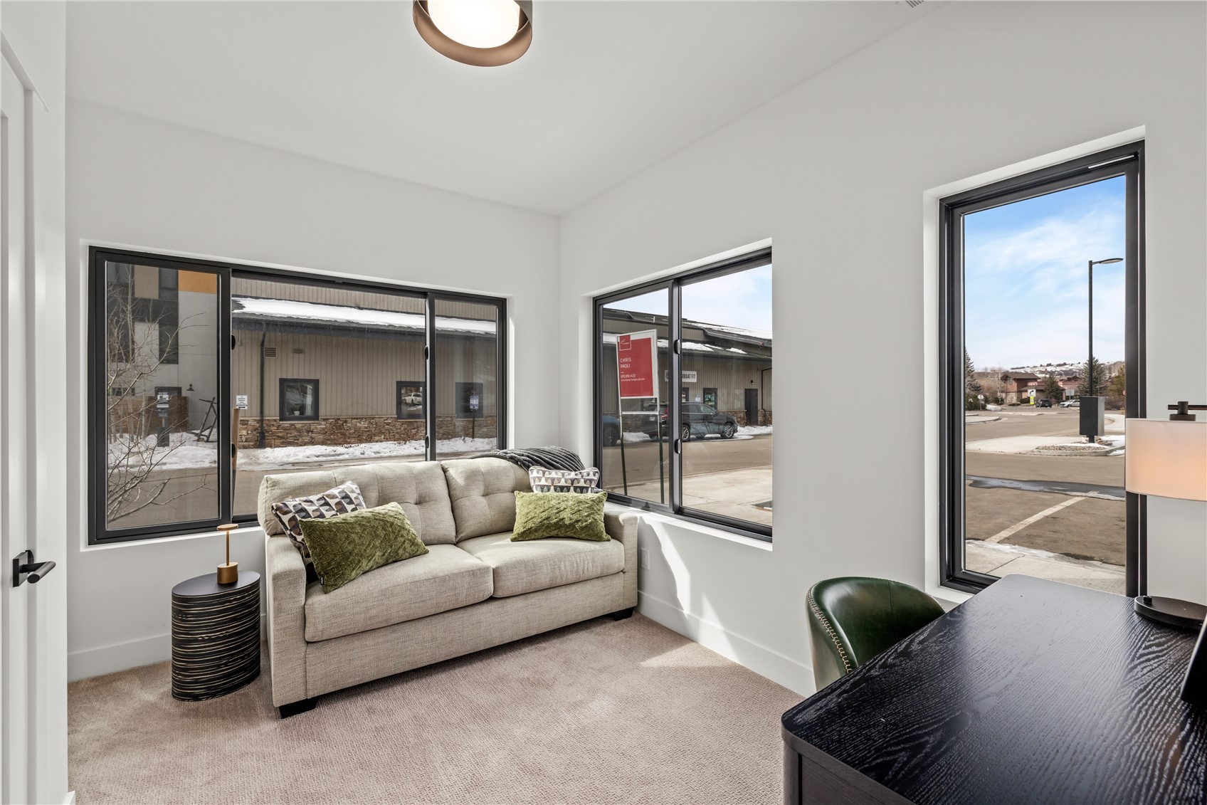 1851 Luna LANE 7