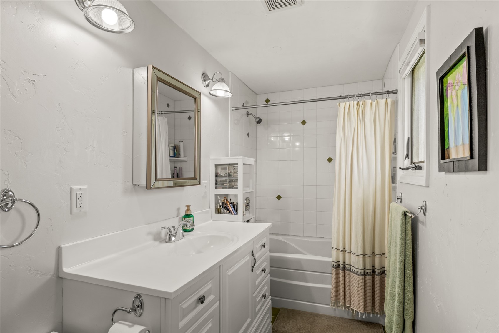 2555 Honeysuckle LANE