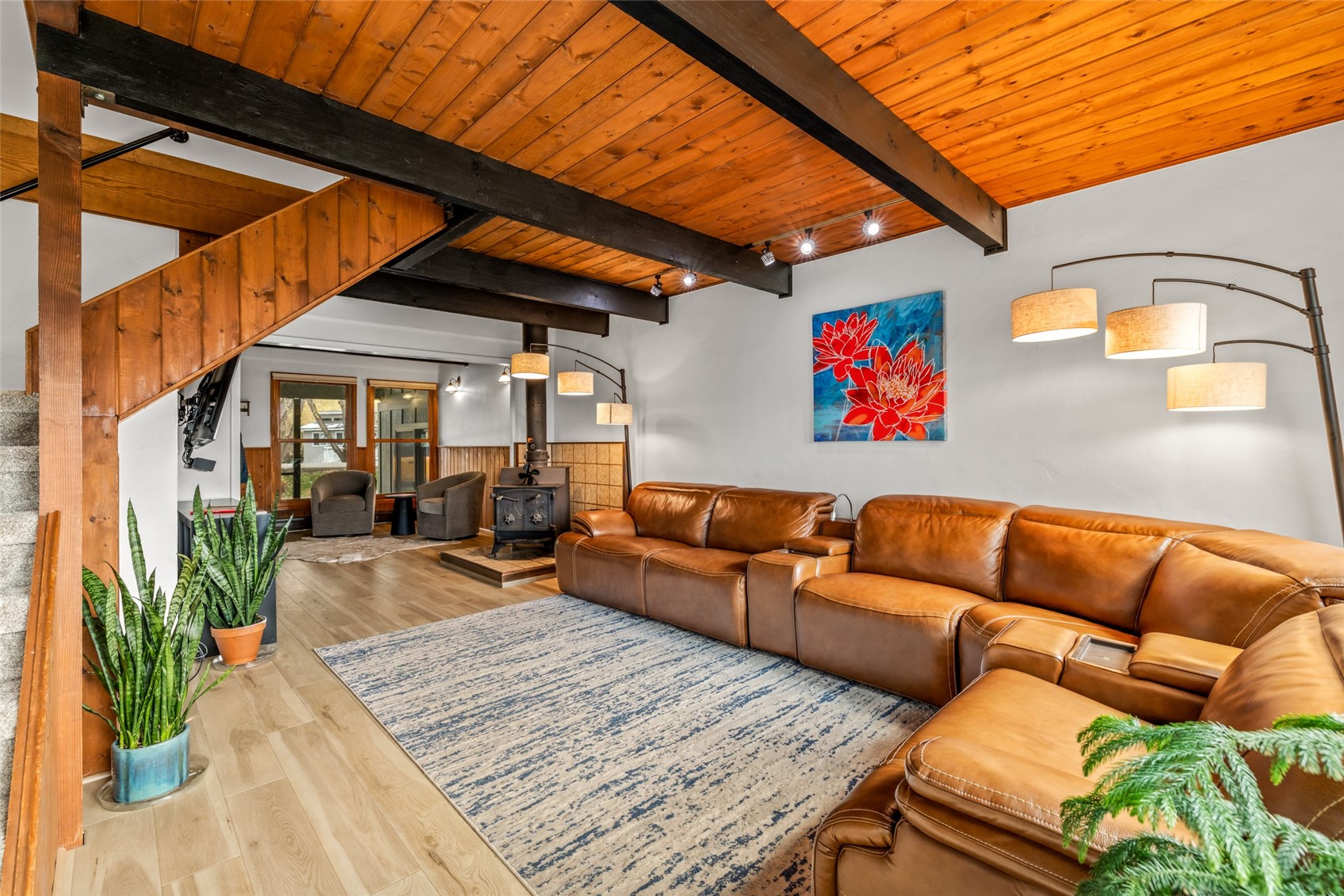 2555 Honeysuckle LANE