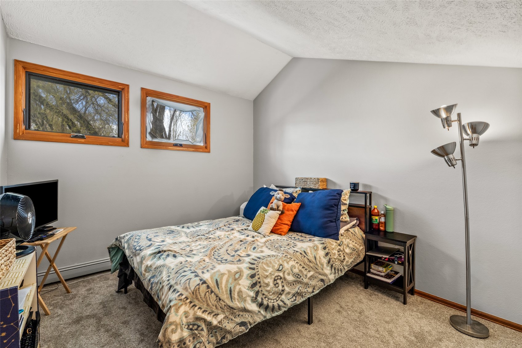 2555 Honeysuckle LANE