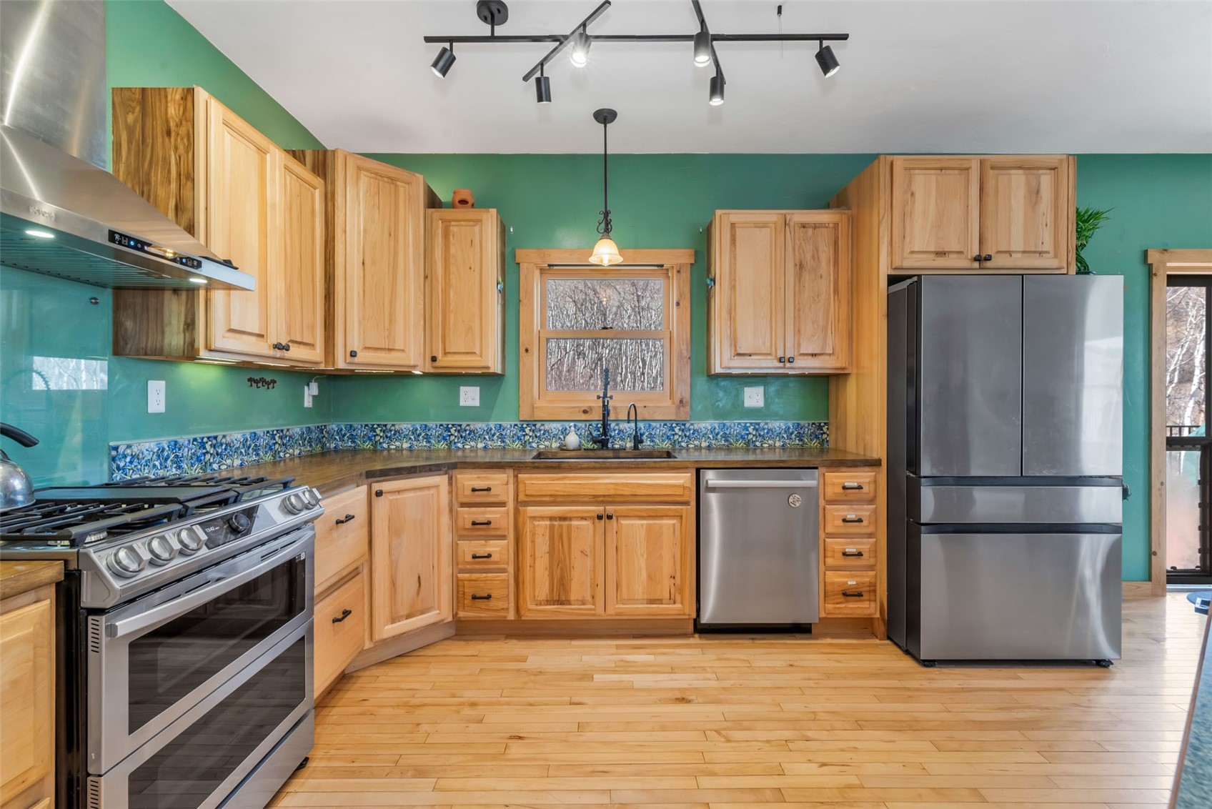 24425 Rawhide TRAIL